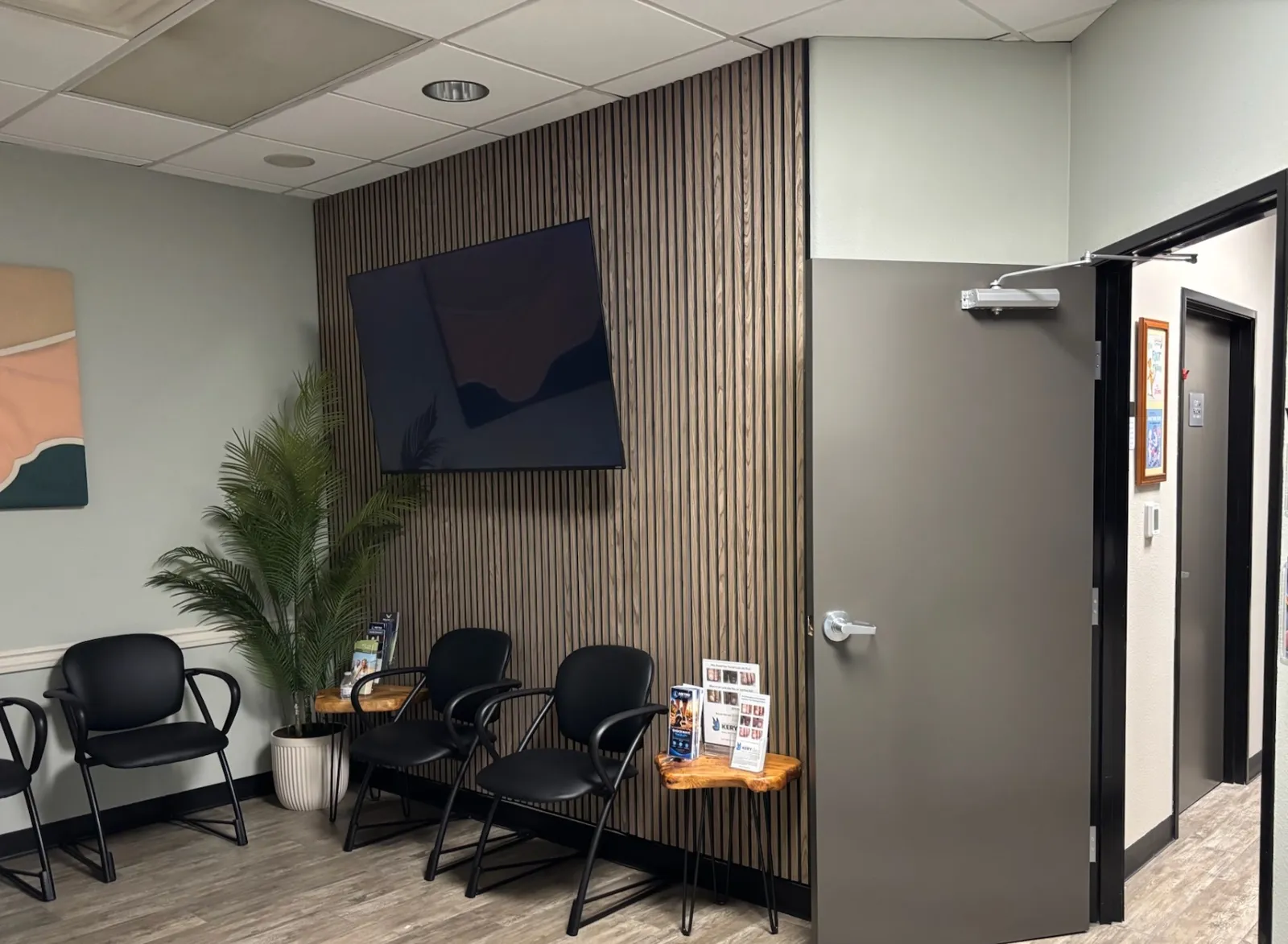 Waiting area at Metro Foot & Ankle in Tempe, Arizona.
